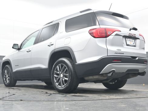Used 2019 GMC Acadia SLT image 29