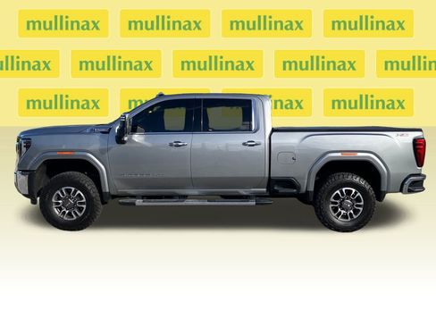 Used 2025 GMC Sierra 2500 SLT w/ SLT Premium Package image 12