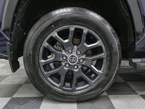 Used 2023 Toyota Sequoia Platinum image 17