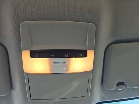 Used 2024 Nissan Sentra SV image 32