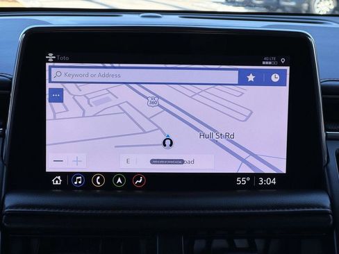 Used 2021 Chevrolet Suburban RST w/ Luxury Package image 4