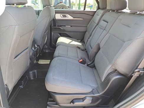 Certified 2025 Ford Explorer Active image 11