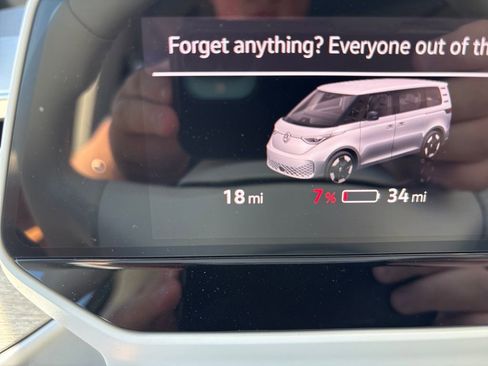 New 2025 Volkswagen ID. Buzz 1st Edition AWD/4WD image 11