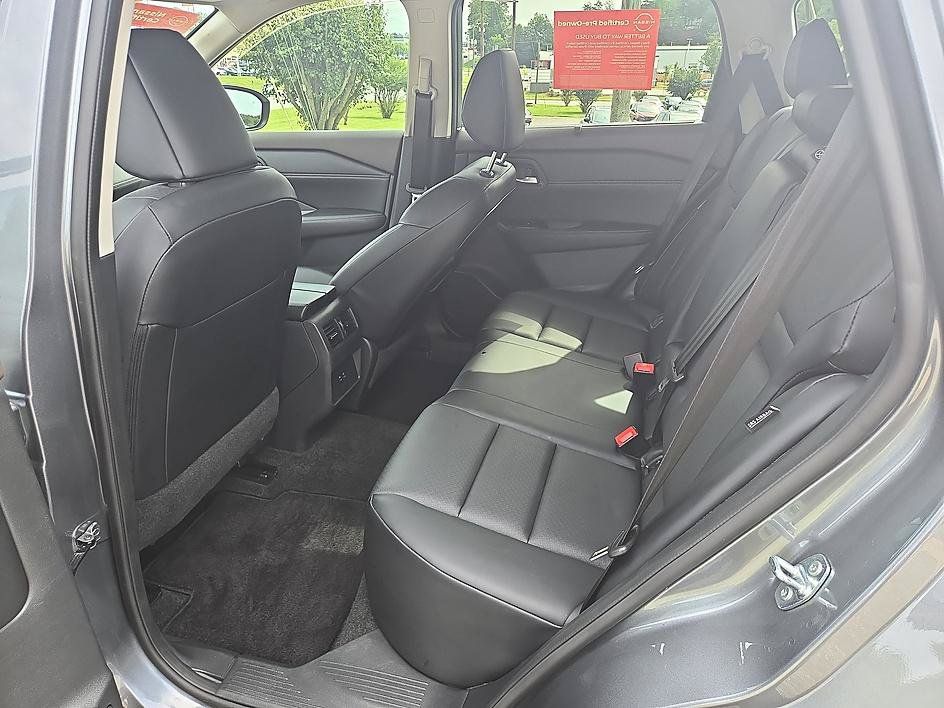 Certified 2023 Nissan Rogue SV w/ SV Premium B Package FWD image 31