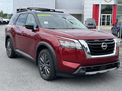 Used 2024 Nissan Pathfinder SL w/ SL Premium Package