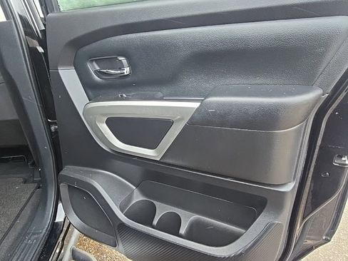Used 2021 Nissan Titan SV w/ Off Road Protection Package image 23