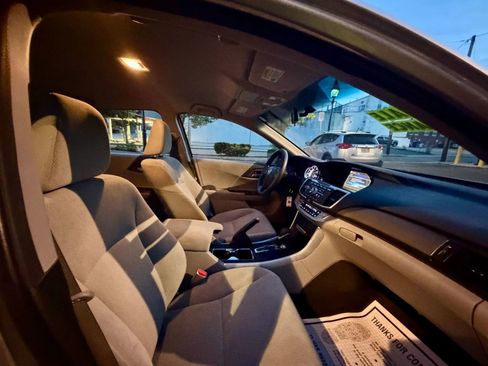 Used 2013 Honda Accord LX image 16
