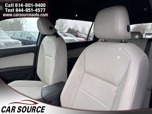 Used 2020 Volkswagen Tiguan SE R-Line image 15