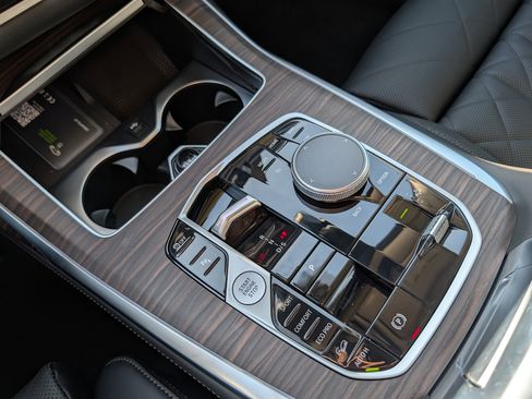 New 2026 BMW X7 xDrive40i image 11