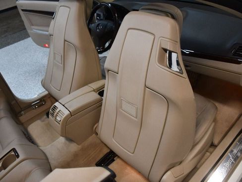 Used 2011 Mercedes-Benz E 550 Cabriolet image 40