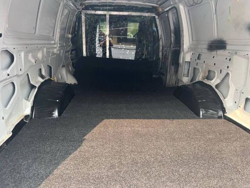 Used 2014 Ford E-250 and Econoline 250 Extended w/ Commercial Cargo Van Package image 14