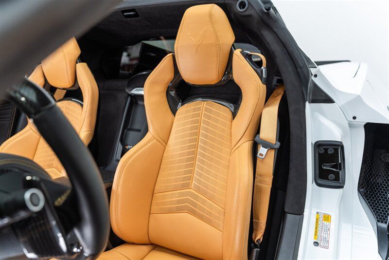 Used 2025 Chevrolet Corvette Z06 w/ Stealth Interior Trim Package RWD image 39