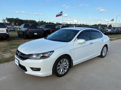 Used 2014 Honda Accord EX image 4