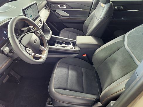 New 2026 Ford Explorer Tremor AWD/4WD image 11