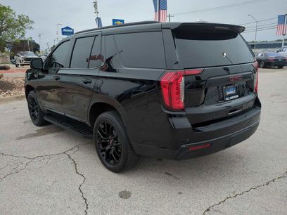 Used 2023 GMC Yukon SLT w/ SLT Premium Package