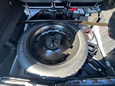 Certified 2026 Mercedes-Benz GLC 300 4MATIC image 40