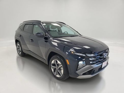 Used 2025 Hyundai Tucson SEL AWD/4WD image 3