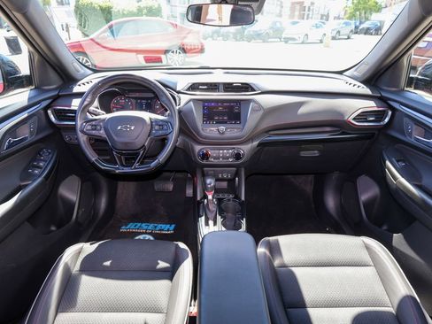 Used 2022 Chevrolet TrailBlazer RS FWD image 15
