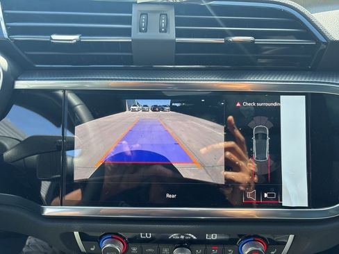 New 2025 Audi Q3 2.0T Premium image 24