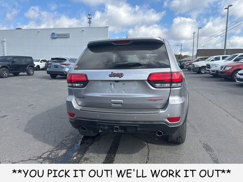 Used 2020 Jeep Grand Cherokee Trailhawk AWD/4WD image 7