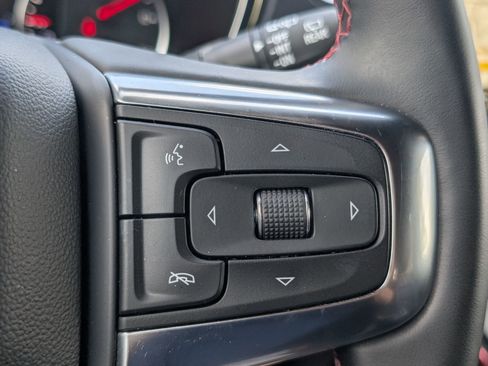 Used 2025 Chevrolet Blazer RS image 18