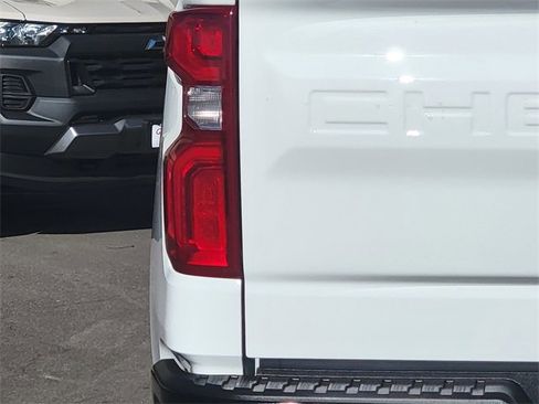 Used 2022 Chevrolet Silverado 1500 LT Trail Boss w/ Protection Package image 8