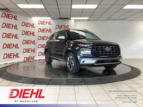 New 2026 Hyundai Venue SEL FWD image 1