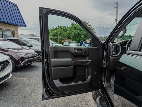 Used 2020 Chevrolet Silverado 1500 LT Trail Boss AWD/4WD image 14