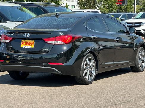 Used 2016 Hyundai Elantra Limited w/ Option Group 04 FWD image 4
