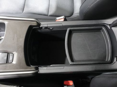 Used 2019 Honda Accord EX-L image 30