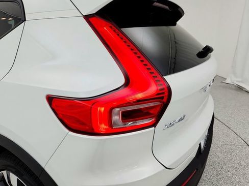 New 2026 Volvo XC40 B5 Ultra w/ Climate Package image 29