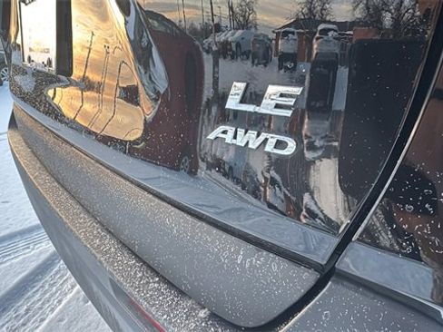 Used 2021 Toyota RAV4 LE image 33