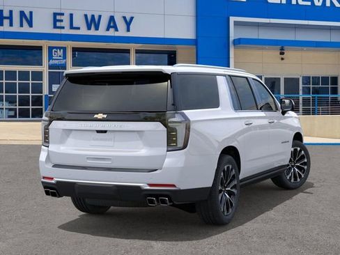 New 2026 Chevrolet Suburban High Country image 4