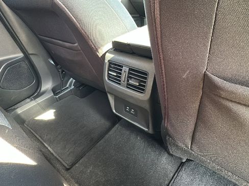 Used 2021 Nissan Rogue SV image 24