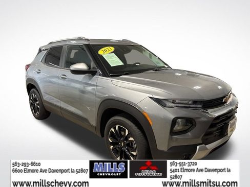 Used 2023 Chevrolet TrailBlazer LT w/ Convenience Package AWD/4WD image 3
