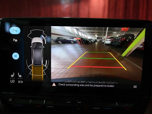 Used 2023 Volkswagen ID.4 Pro image 21