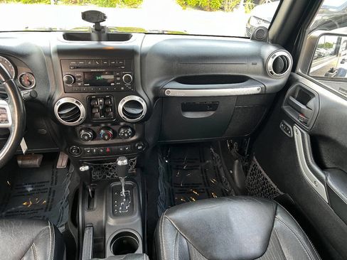 Used 2014 Jeep Wrangler Unlimited Sport AWD/4WD image 34