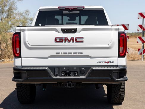 Used 2025 GMC Sierra 1500 AT4X AWD/4WD image 10
