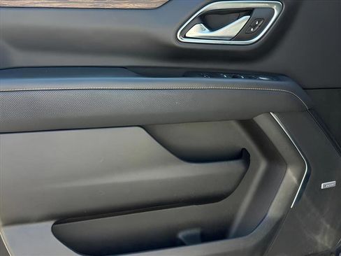 Certified 2024 Chevrolet Suburban Premier image 24