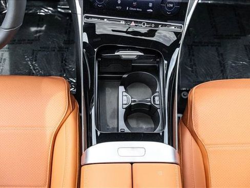 Certified 2026 Mercedes-Benz C 300 4MATIC Sedan image 19