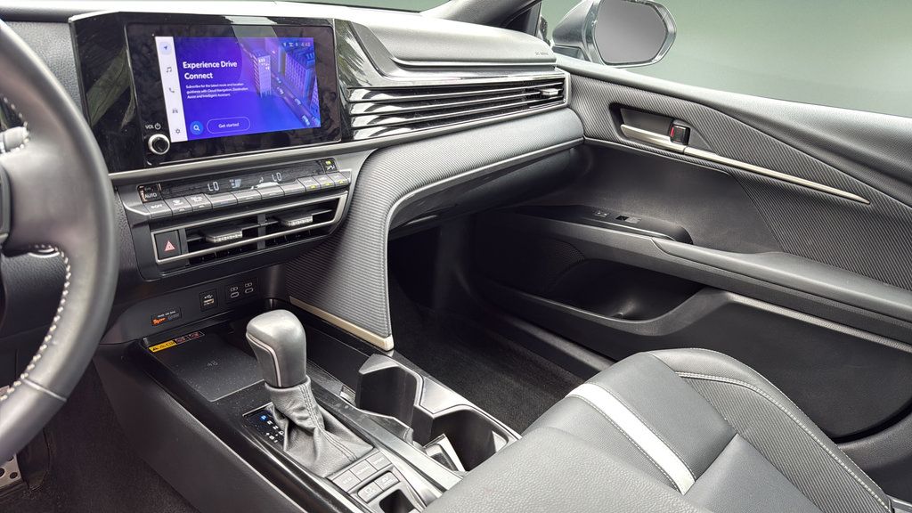Used 2025 Toyota Camry SE FWD image 24