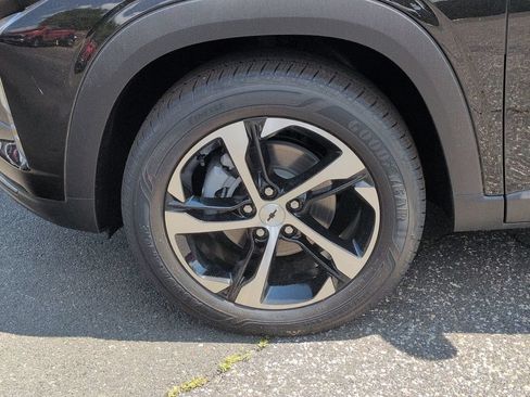 New 2026 Chevrolet Trax RS w/ Sunroof Package FWD image 29