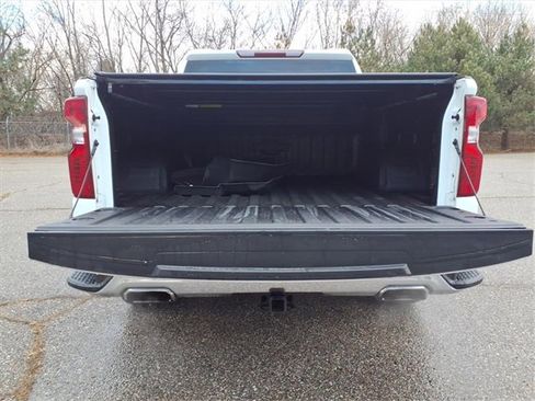 Used 2022 Chevrolet Silverado 1500 LT image 8