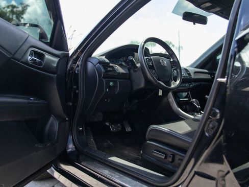 Used 2016 Honda Accord Sport image 16
