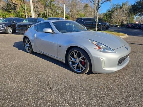 Used 2017 Nissan 370Z Sport Tech image 8