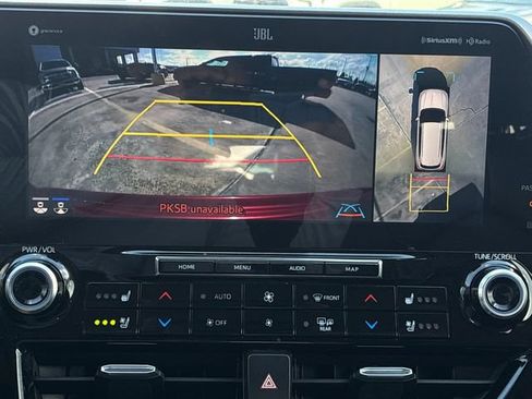 Used 2020 Toyota Highlander Limited FWD image 21