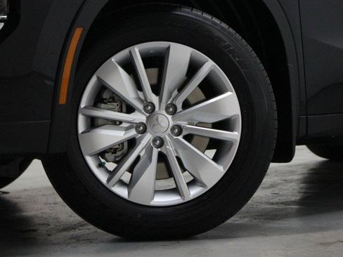 New 2025 Mitsubishi Outlander ES image 3