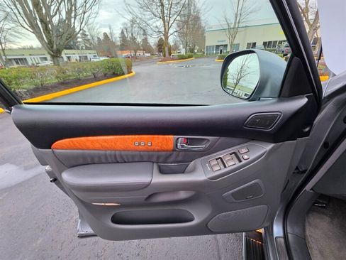 Used 2005 Lexus GX 470 image 55