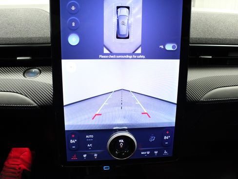 Used 2023 Ford Mustang Mach-E Premium image 31