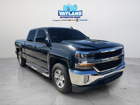 Used 2017 Chevrolet Silverado 1500 LT w/ All Star Edition image 34